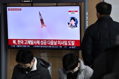 北朝鮮、ミサイル3発発射 2022年は過去最多