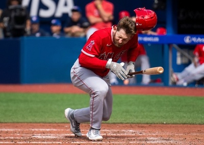 エンゼルスのウォードが顔面に死球 病院に搬送