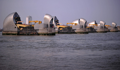 世界中の沿岸都市で洪水リスク、英団体が各国政府に投資呼び掛け