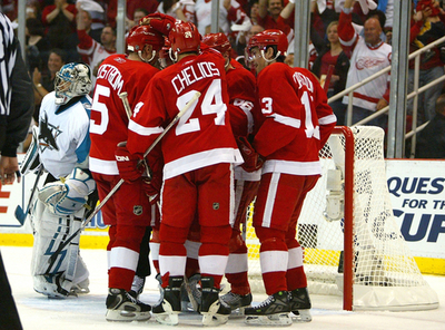 ＜06-07NHL プレーオフ＞レッドウィングス シャークスを降し決勝へ王手 - 米国