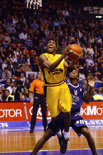 ＜バスケットボール ユーロリーグ＞エフェス・ピルセン アトキンスの活躍でプロコムを破る - トルコ