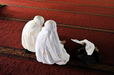 第3夫人役に14歳女優 インドネシアのドラマに批判殺到