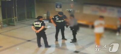 警官装い地下鉄駅を徘徊した50代男…韓国・階級章なく発覚