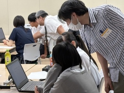 高校生向け体験型講座「KIT数理講座」を開催　～タイリングと相対論で学ぶ“身近な数理の世界”～