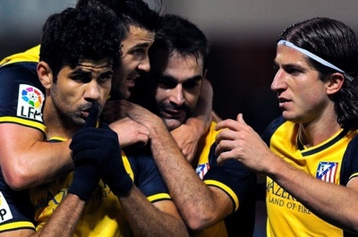 アトレティコ、グラナダ下しバルサ追走