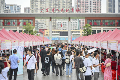 中国で大学生狙う求人トラブル　実習・高収入の甘い言葉に注意