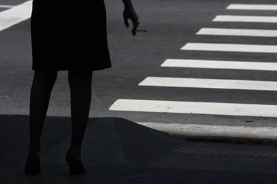 ニコチンパッチ、妊娠中の女性の禁煙に効果なし 研究