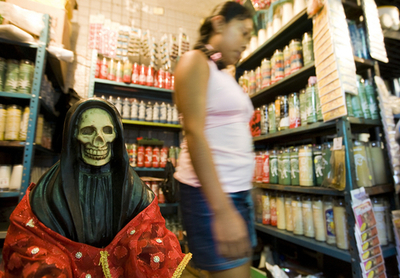 少年の性器切って呪術医へ、男2人に禁固20年 モザンビーク