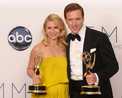 エミー賞、ドラマ部門に「HOMELAND」 コメディーは「モダン・ファミリー」3連覇