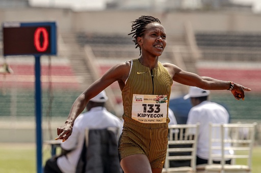 【2025福袋】 キピエゴン、パリ五輪で女子1500mと5000mの2冠目指す 写真6枚 陸上用シャツ