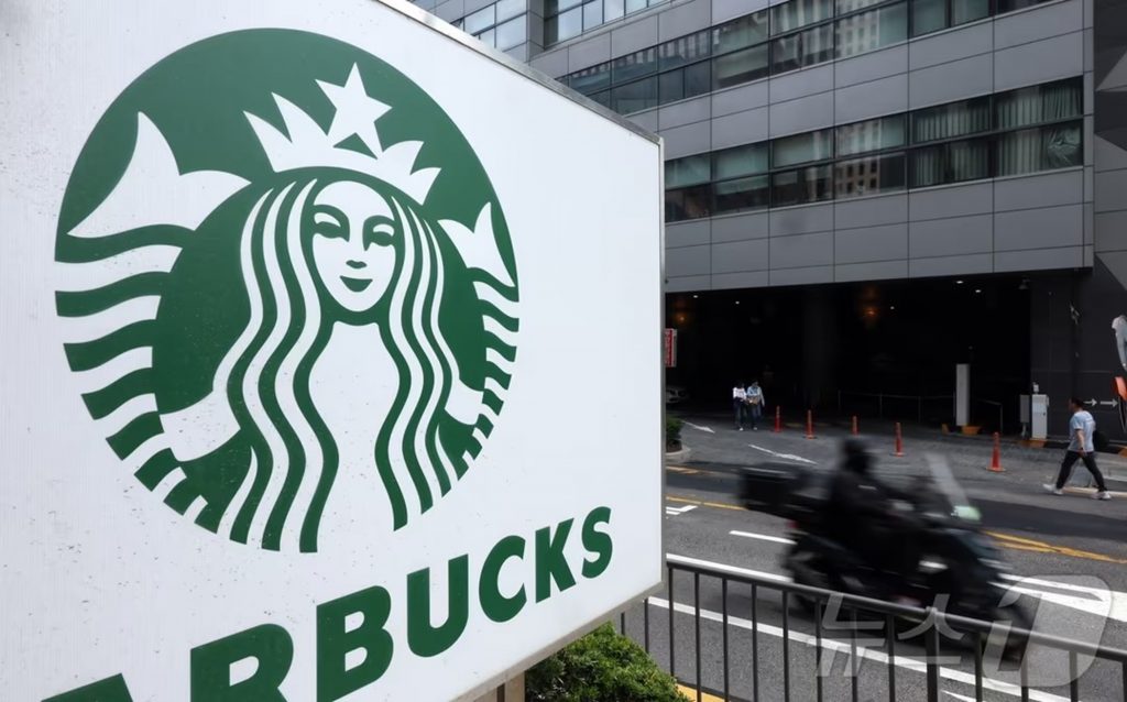 韓国スターバックス、内部社員評価2.74点…経営陣には厳しい視線 写真枚