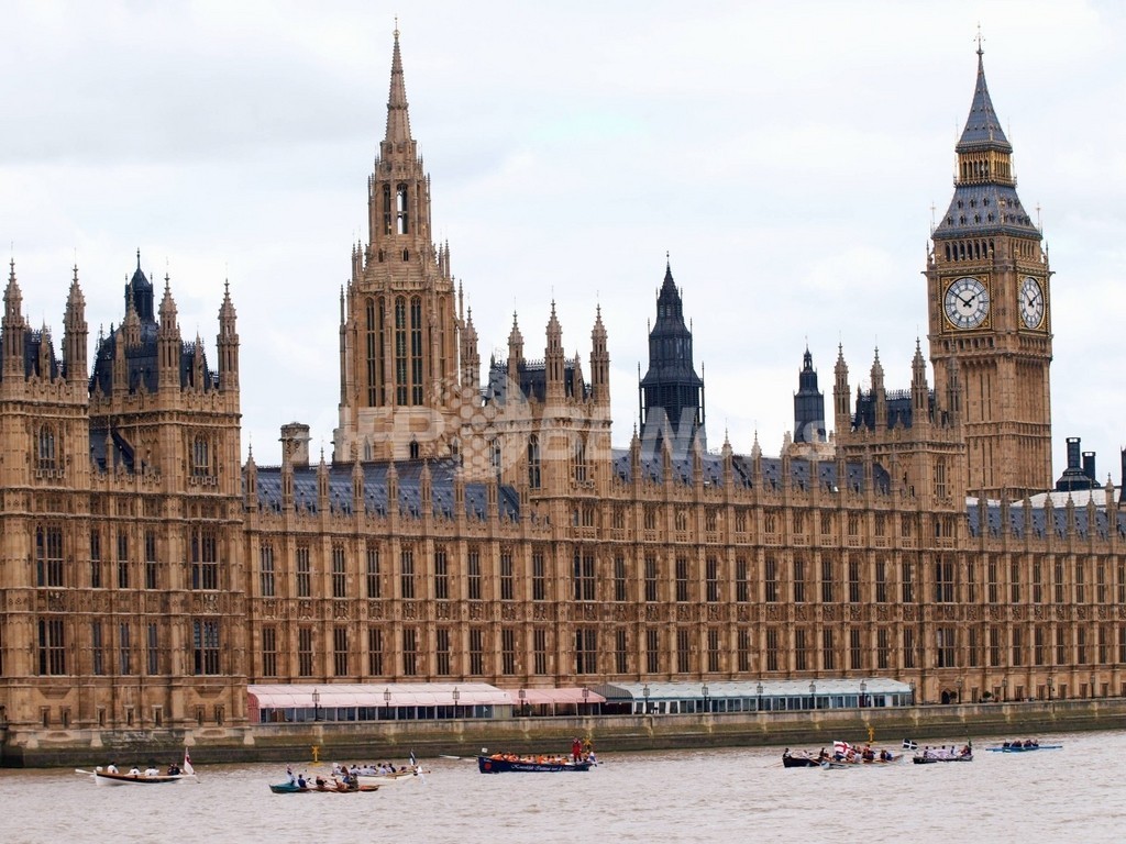 英与党議員助手のロシア人女性、スパイ容疑で逮捕 英与党議員助手のロシア人女性、スパイ容疑で逮捕
