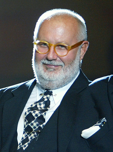 ジャンフランコ・フェレ氏、脳内出血で危篤に 写真3枚 国際ニュース