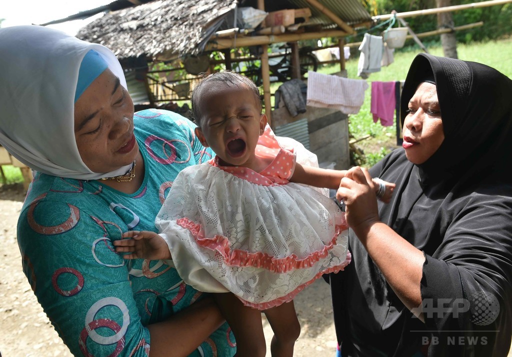 女性器切除の是非、インドネシアで論争過熱 写真8枚 国際ニュース：AFPBB News