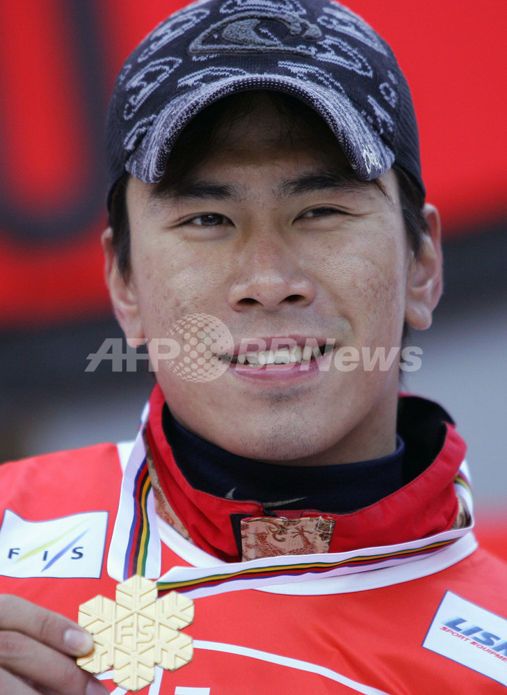 ＜第11回フリースタイルスキー世界選手権＞男子エアリアル、シャオペンが優勝を果たす イタリア 写真7枚 国際ニュース：AFPBB News