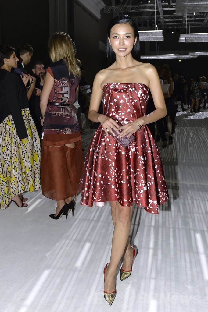 「ジャンバティスタ・ヴァリ」14/15年秋冬オートクチュールのゲストをチェック