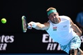 全豪オープンテニス、男子シングルス準々決勝。リターンを打つテニス・サングレン（2020年1月28日撮影）。(c)William WEST / AFP