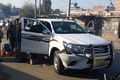 アフガニスタンのジャララバードで日本人医師、中村哲さんが乗っていた車を調べる治安要員（2019年12月4日撮影）。(c)Omar GUL / AFP
