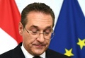 オーストリアの首都ウィーンで記者会見するハインツクリスティアン・シュトラッヘ副首相兼公務・スポーツ相（2019年5月18日撮影）。(c)HELMUT FOHRINGER / APA / AFP