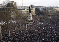 仏パリ（Paris）のレピュブリック広場（Place de La Republique）で行われた反テロ集会（2015年1月11日撮影）。(c)AFP/BERTRAND GUAY