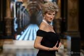 故ダイアナ元妃、仏ろう人形館に「リベンジドレス」姿で登場