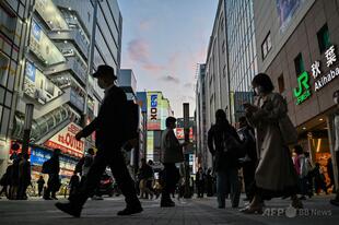 日本人人口、42年ぶりに1億2000万人割れ 総務省