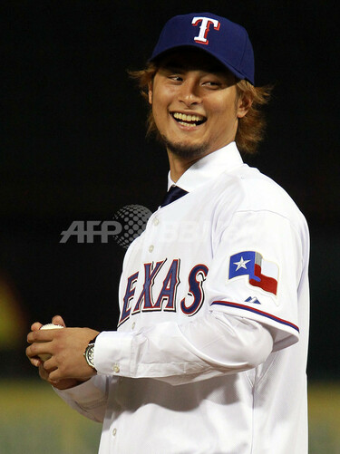 ダルビッシュがレンジャーズ入団会見 写真15枚 国際ニュース：AFPBB News