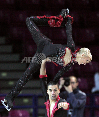 フィギュアスケート 07欧州選手権 サフチェンコ ショルコウィー組 自己ベストを記録しspで首位に立つ ポーランド 写真7枚 国際ニュース Afpbb News