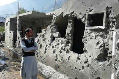 カシミール国境で砲撃、民間人含む10人死亡 印パは互いを非難