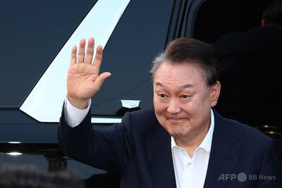 韓国大統領、拘置所から釈放