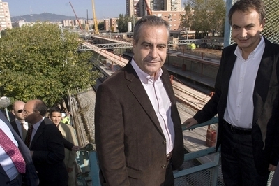 スペイン閣僚に「クールビズ紛争」発生