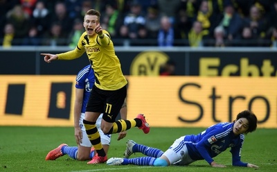 ドルトムントがダービー快勝、オーバメヤンが「ヒーロー」に