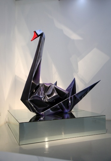 「ブラックスワン」は不吉、中国金融街の黒鳥像 即刻撤去に