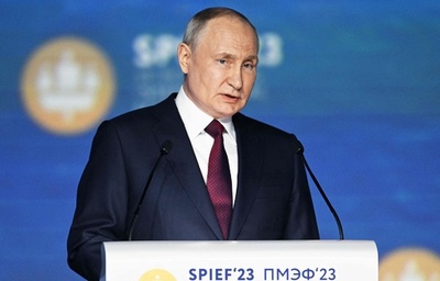ロシア、核兵器第1弾をベラルーシに搬入 プーチン氏
