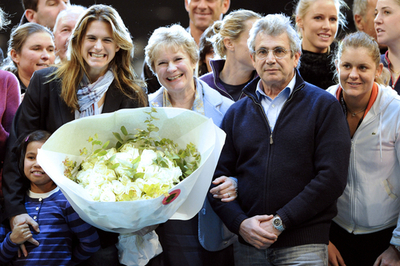 モウレズモの引退セレモニーが開催される