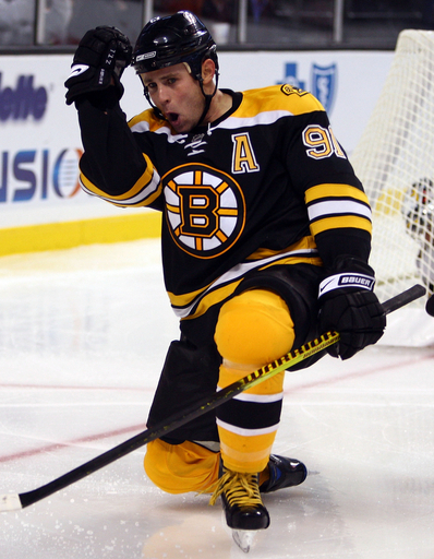 ブルーインズ オーバータイムの末にセイバーズを降す