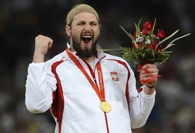 マエフスキ 男子砲丸投げで金メダルを獲得