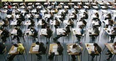 中国公務員試験カンニング1000件、スパイ顔負けの技も