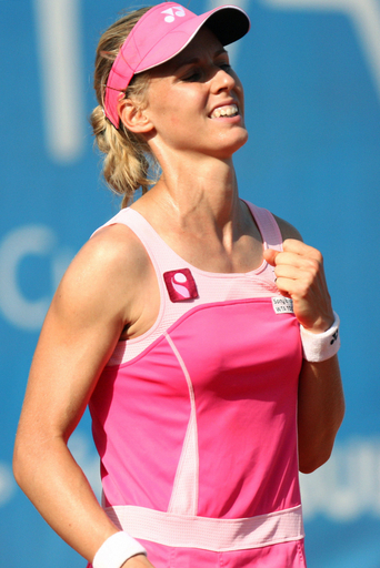 デメンティエワ ストレートでクレイバスを下し準決勝へ