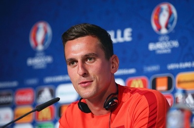 ポーランド代表ミリク、元オランダ代表に助言求める