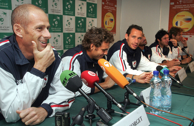 ＜男子テニス 07デビスカップ＞フランス ロシア戦へ向けて記者会見を行う - チリ