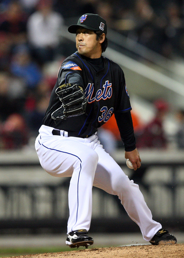 高橋建 パイレーツ戦で打者1人を抑える