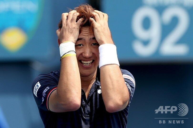 西岡、錦織は「僕のヒーロー」 憧れの先輩から金星