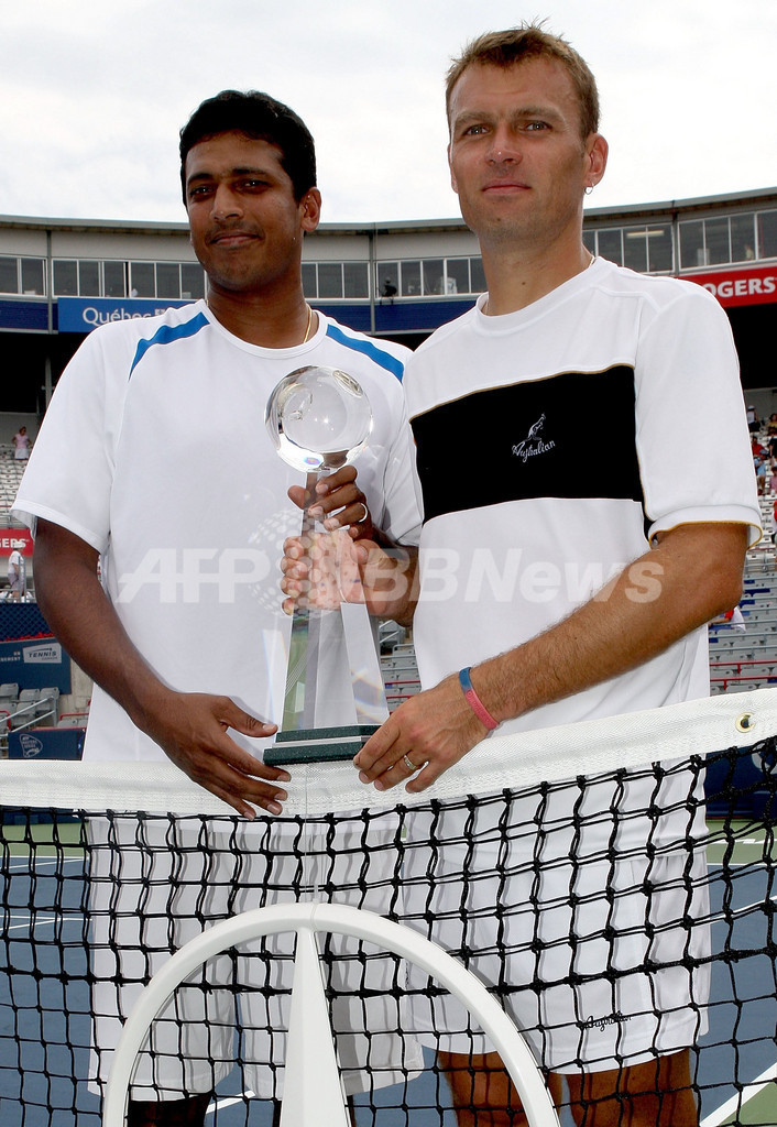 ブパシ／ビズネル組 ハンリー／ウリエット組を降し優勝 写真5枚 国際ニュース：AFPBB News