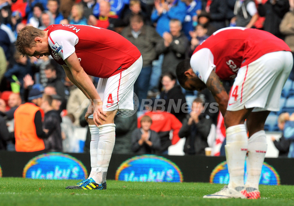 アーセナル ブラックバーンに逆転負け