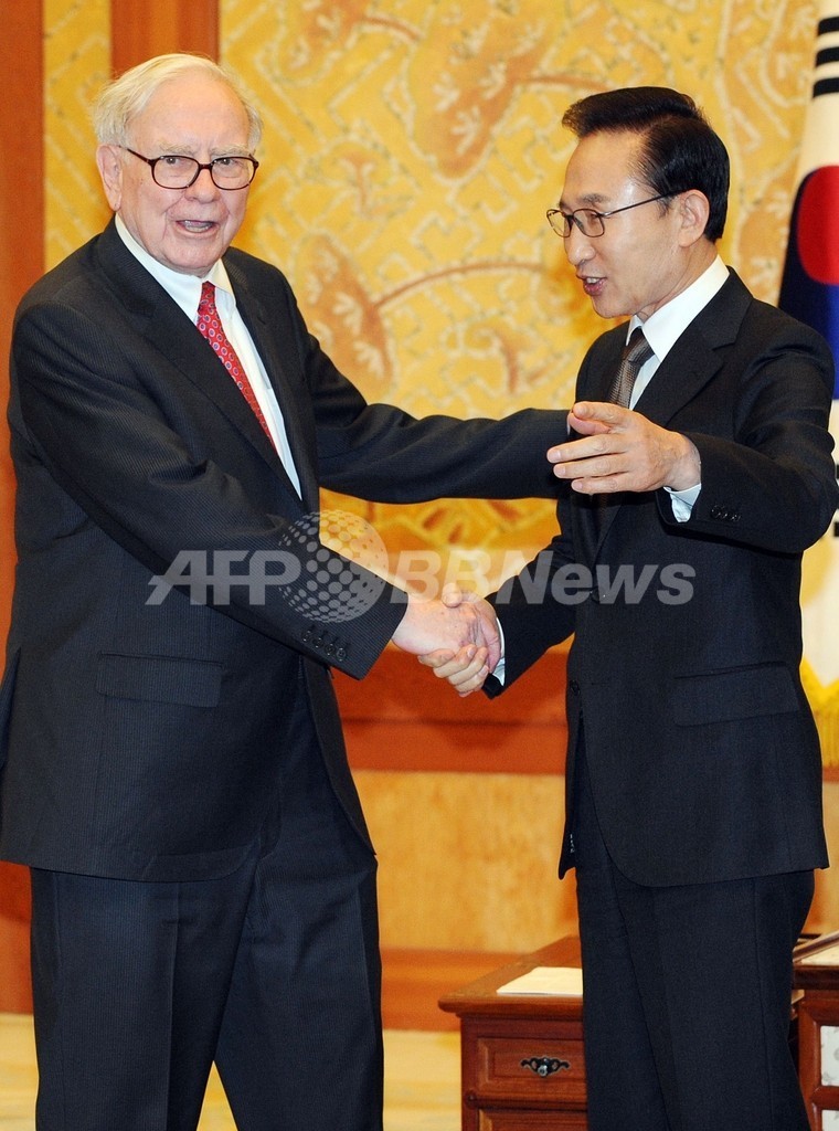 「日本株は今が買い」とバフェット氏、早期復興の見方示す 「日本株は今が買い」とバフェット氏、早期復興の見方示す