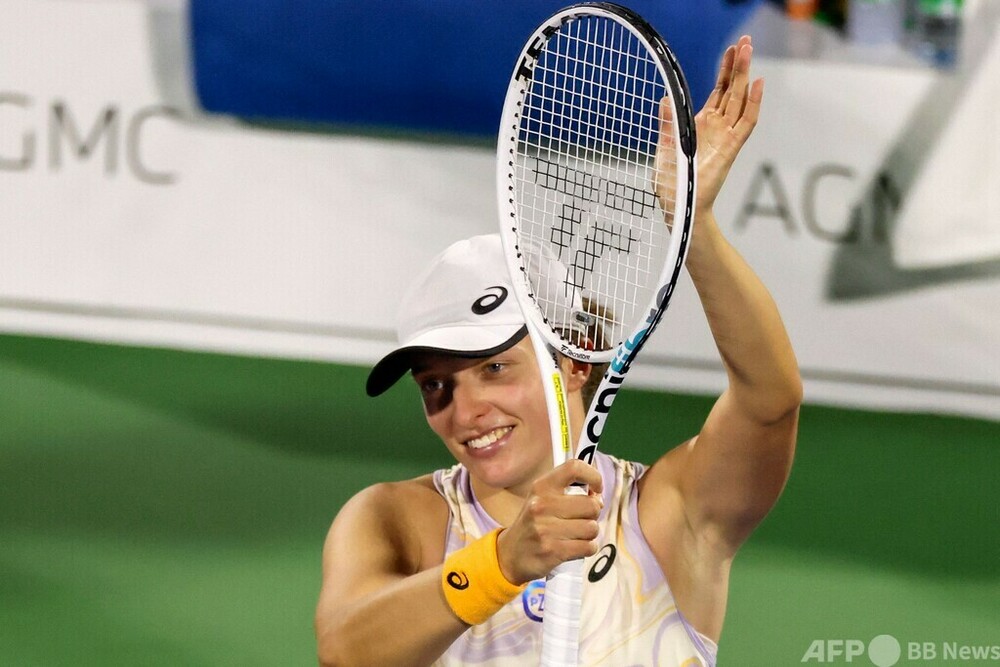 シフィオンテク、ドバイ選手権決勝進出 ガウフ戦6戦全勝 写真10枚 国際ニュース：AFPBB News