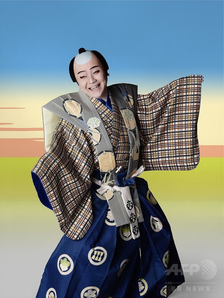 伝統芸能を世界に発信「ユニクロ×松竹歌舞伎」プロジェクト、国内では26日から発売