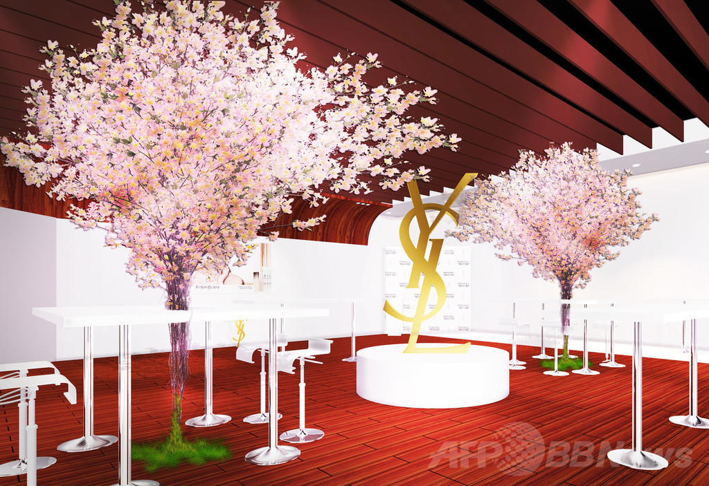 YSLボーテが花見イベント開催、人気製品が当たるくじ引きも！