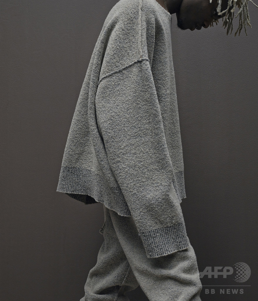 カニエ×アディダス オリジナルス「イージー シーズン 1」、世界同時発売